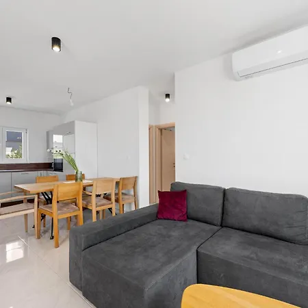 Beautiful In - Csv366 Apartman Razanj