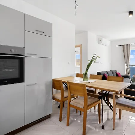 Διαμέρισμα Beautiful In - Csv366 Ražanj